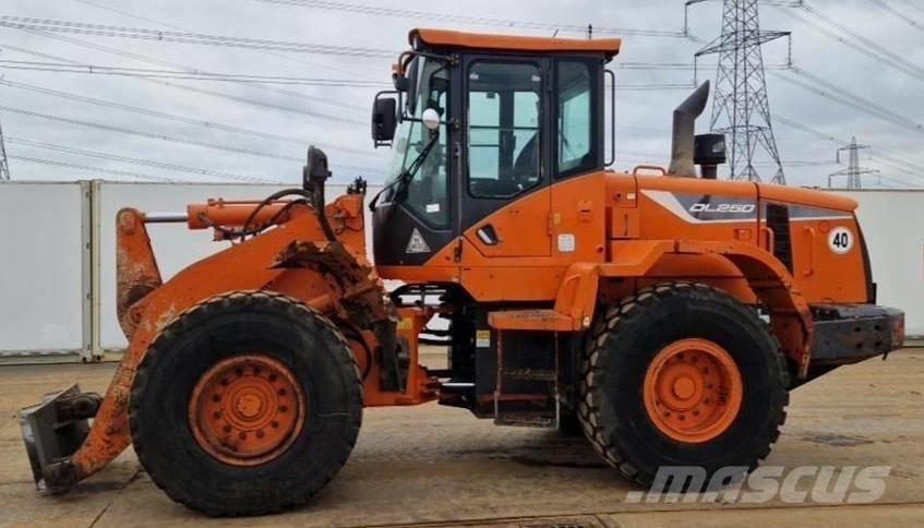 Doosan DL 250-5 Mini chargeuse