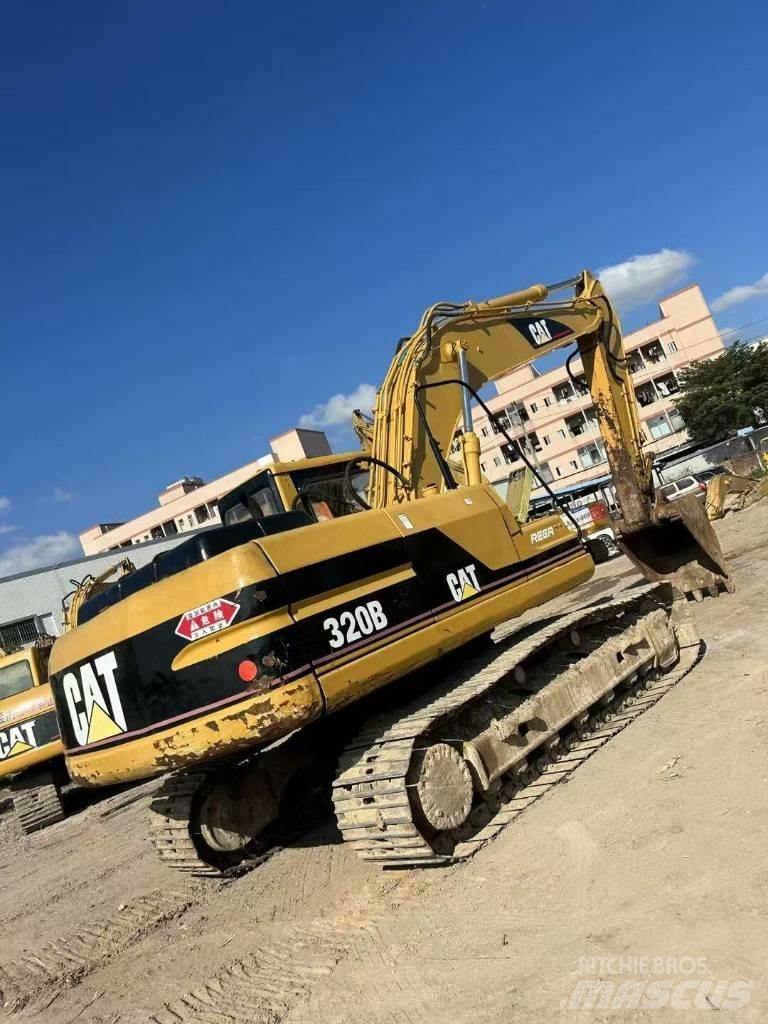 CAT 320 B L Pelle sur chenilles