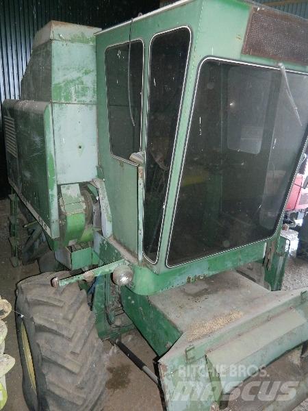 John Deere 960 Moissonneuse batteuse