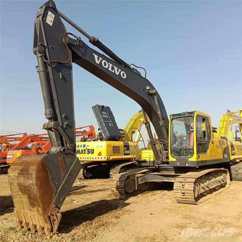 Volvo EC210B Pelle sur chenilles
