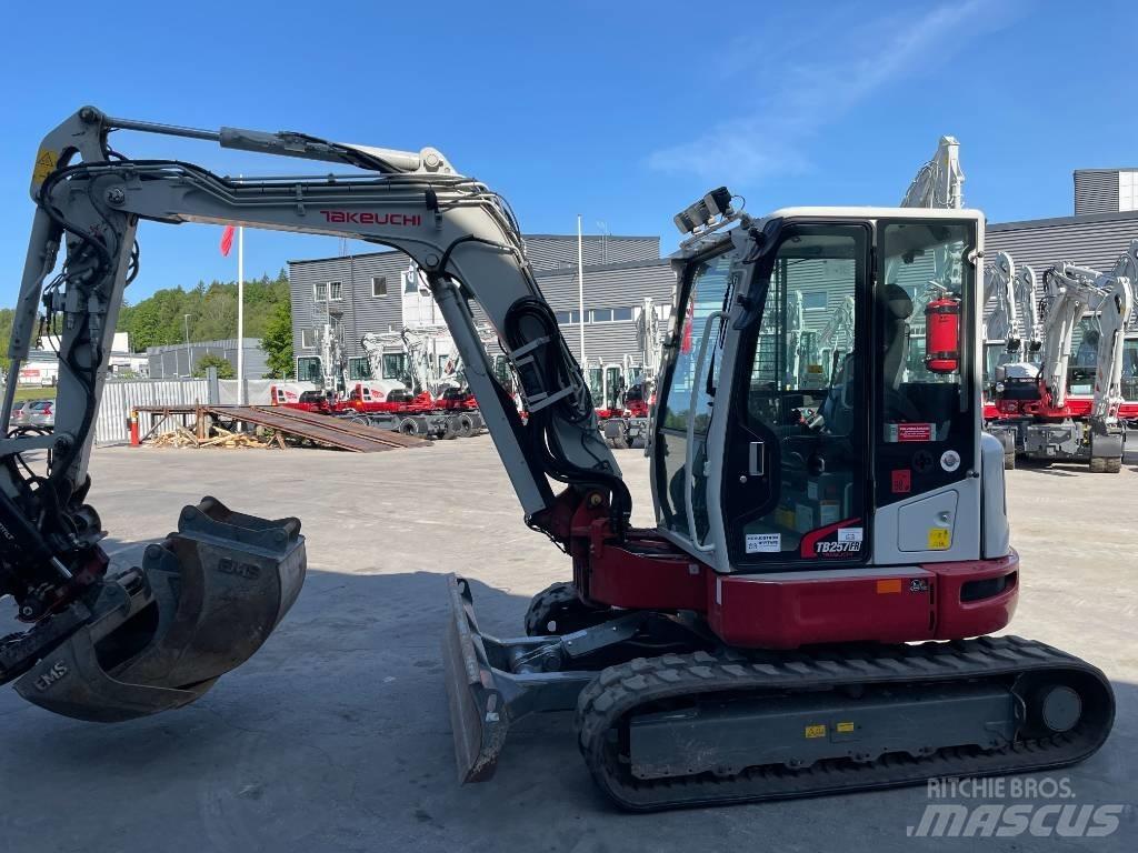 Takeuchi TB 257 FR Mini pelle < 7t