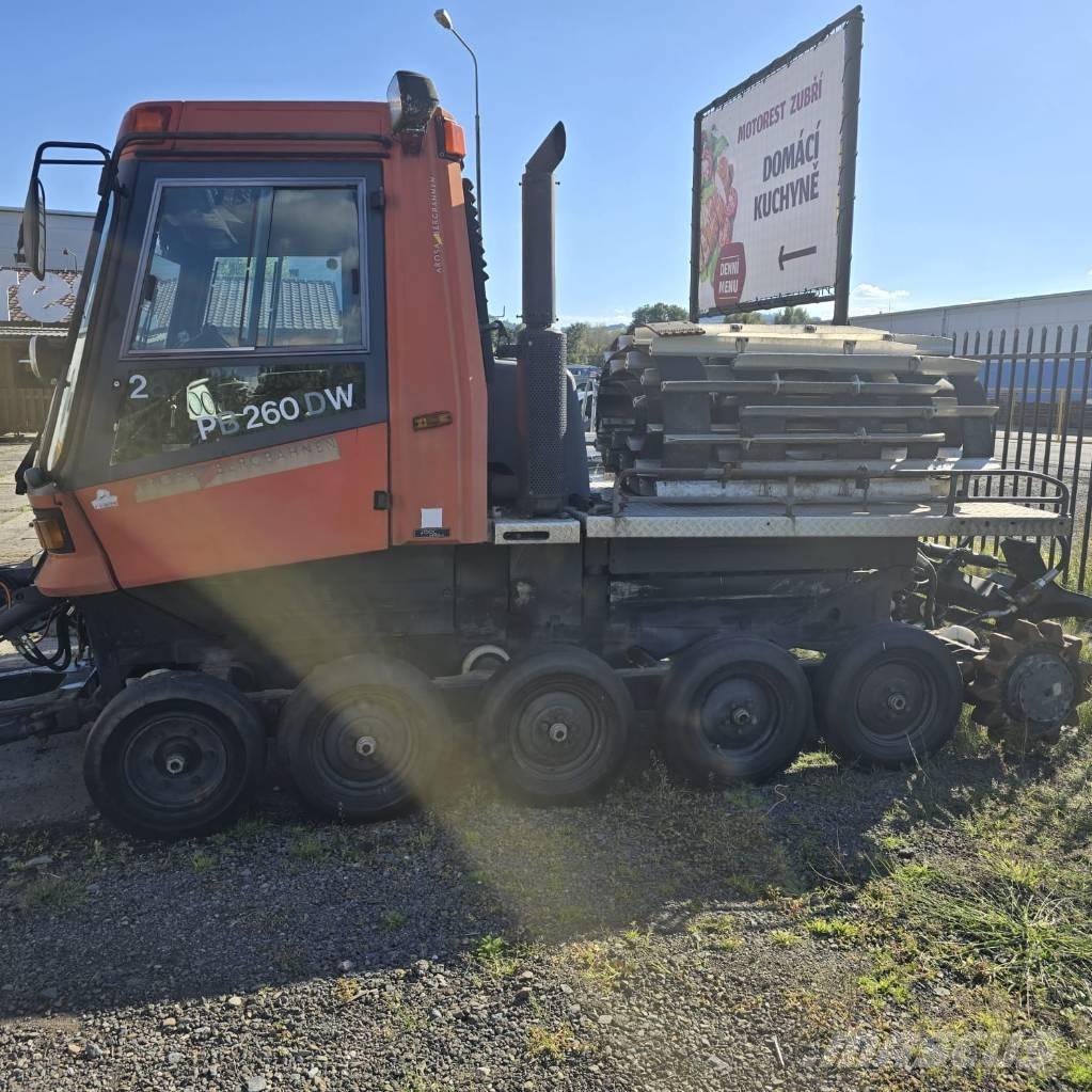 Kässbohrer PB 260 D Dameuse
