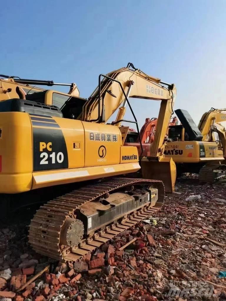 Komatsu PC 210 Pelle sur chenilles