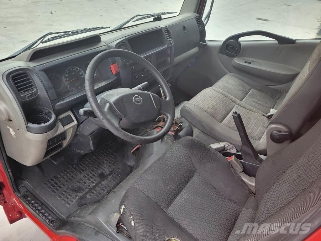 Nissan Cabstar Cabines