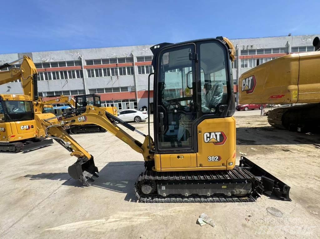 CAT 302 Mini pelle < 7t