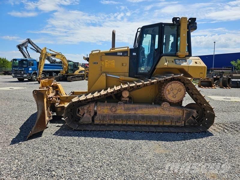 CAT D 6 N LGP Bouteurs sur chenilles