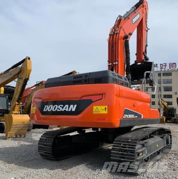 Doosan DX 300 LC-9C Pelle sur chenilles