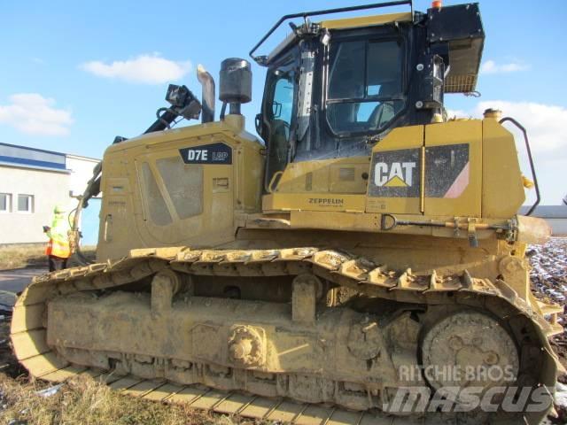 CAT D 7 E Bouteurs sur chenilles