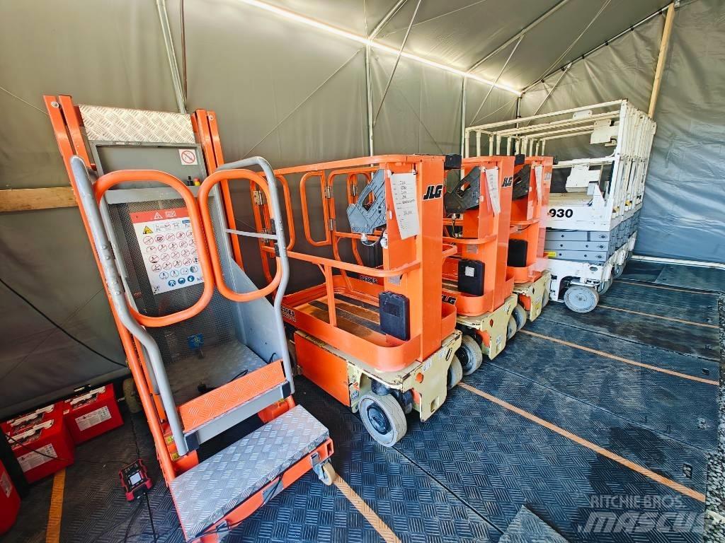 JLG 1230 ES Mât vertical