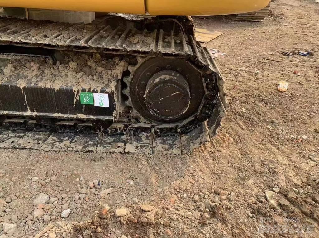 CAT 307 Pelle sur chenilles