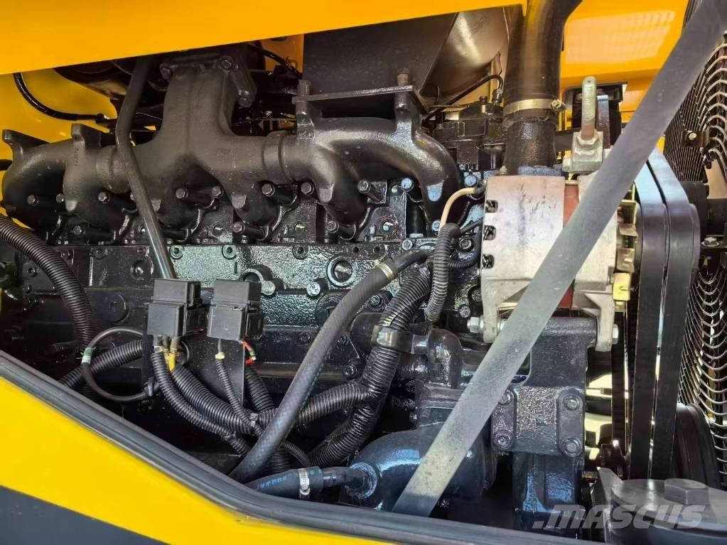 Komatsu WA 470 Chargeuse sur pneus