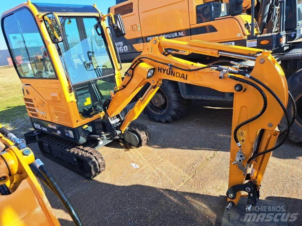 Hyundai R18-9AK Mini pelle < 7t