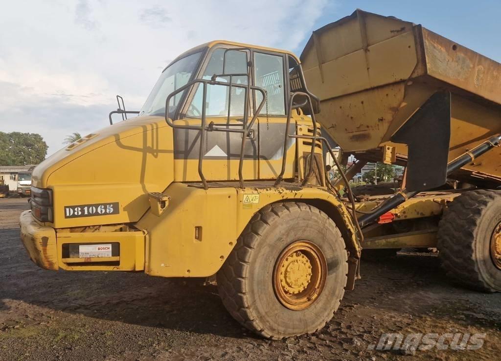 CAT 730 Tombereau articulé