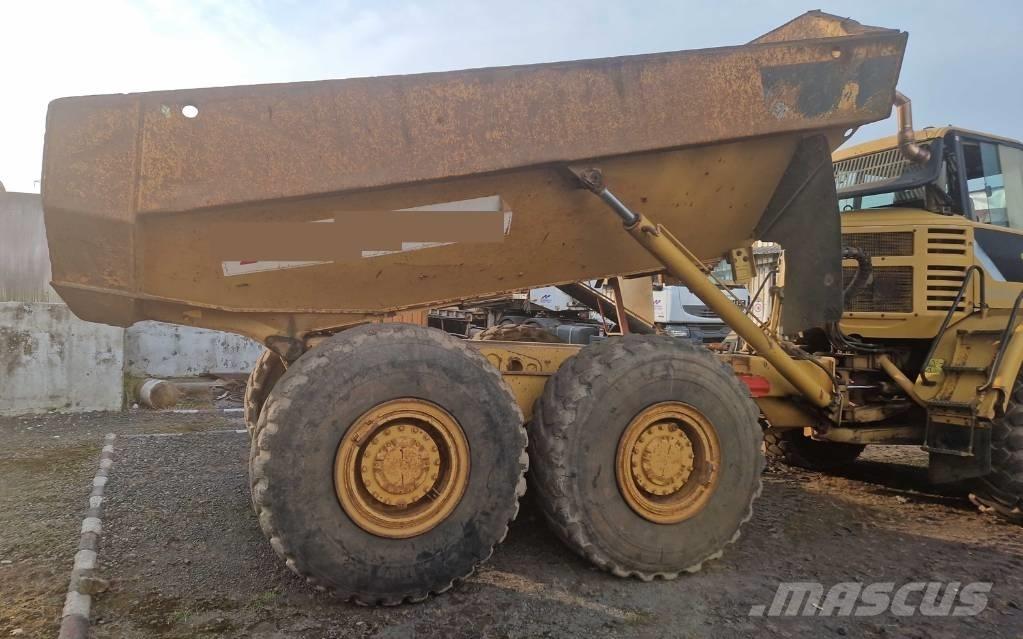 CAT 730 Tombereau articulé