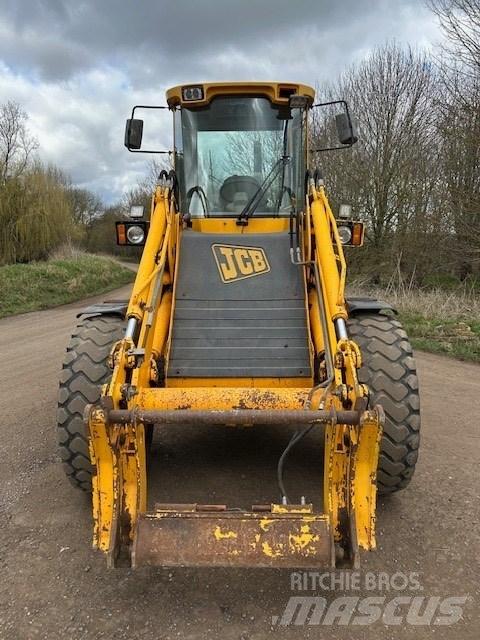JCB 411 B Chargeuse sur pneus