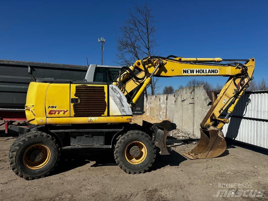CNH MH CITY Pelle sur pneus