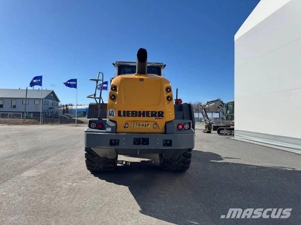 Liebherr L 556 Chargeuse sur pneus
