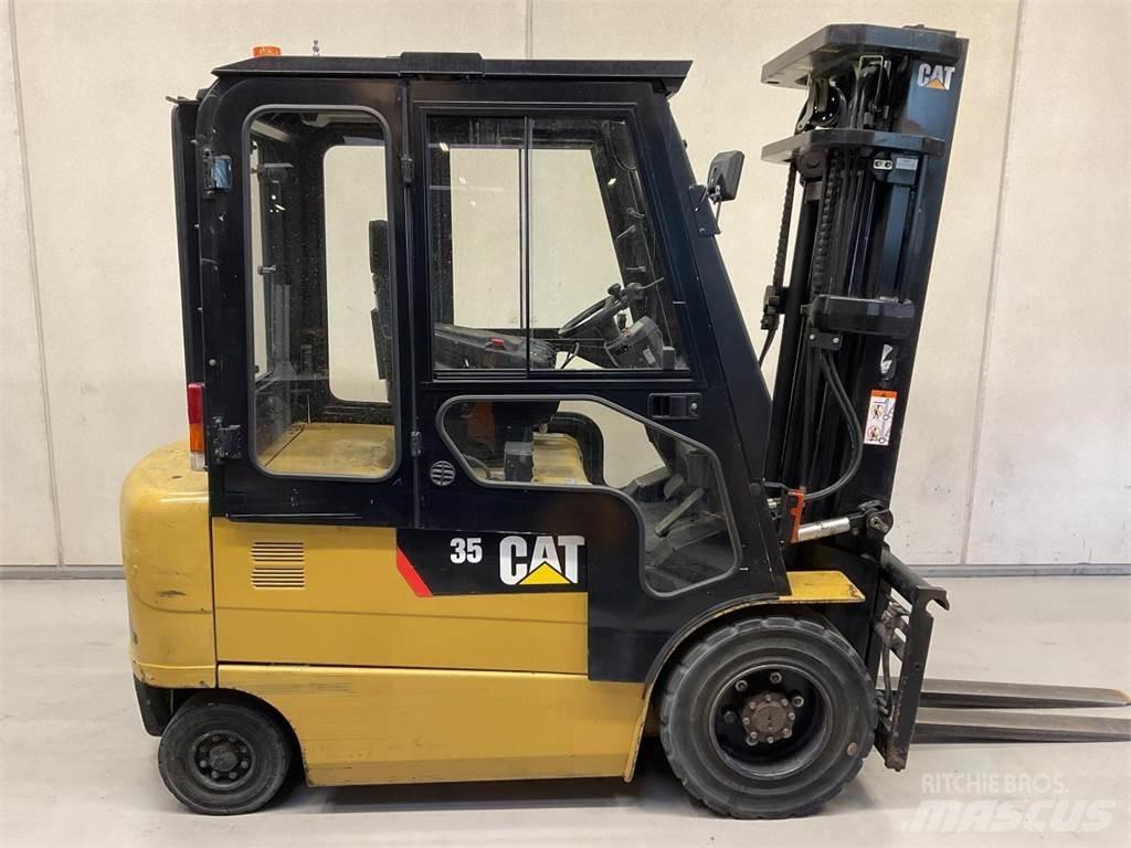 CAT EP35K-PAC Chariots élévateurs électriques