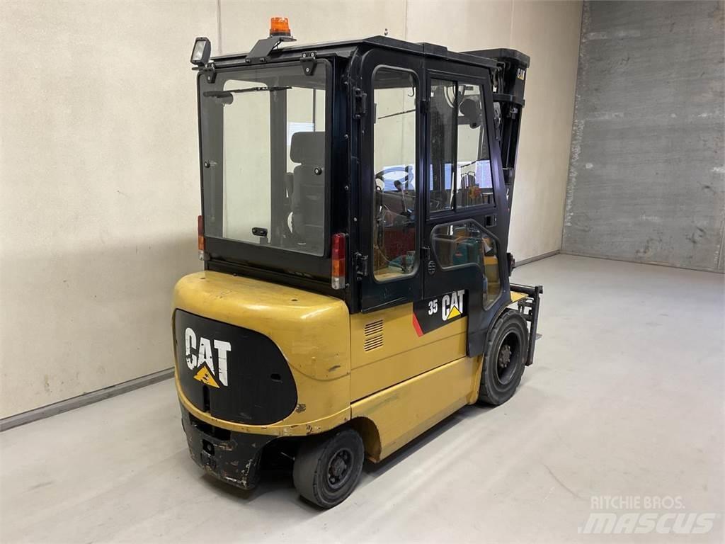 CAT EP35K-PAC Chariots élévateurs électriques
