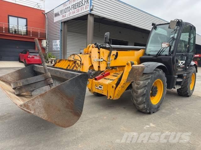 JCB 540-140 Chariot télescopique