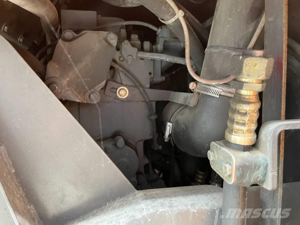 ABG TITAN 2820 Finisseur