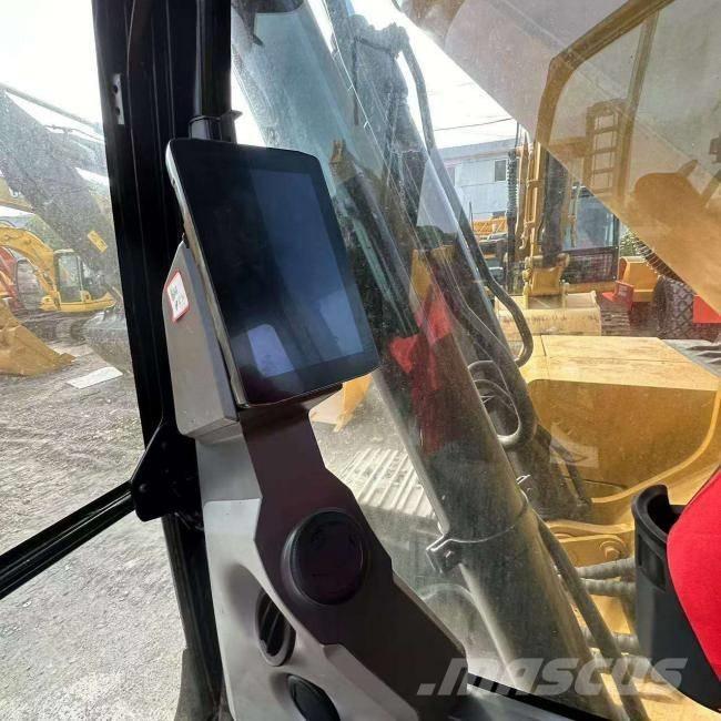 CAT 320 Pelle sur chenilles