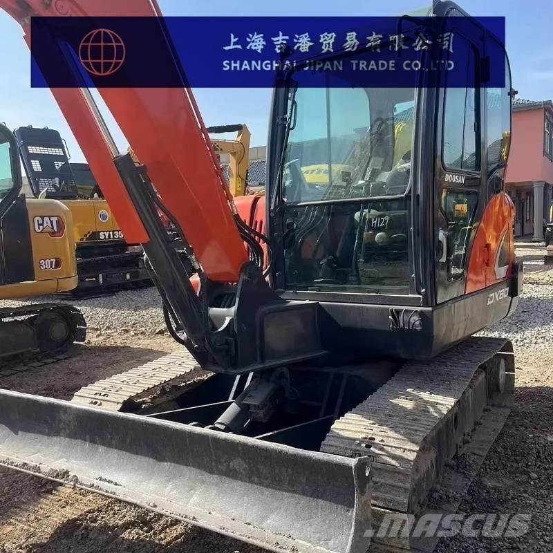 Doosan DX 60 Mini pelle < 7t