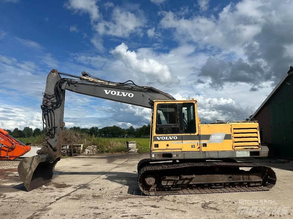Volvo EC200 Pelle sur chenilles