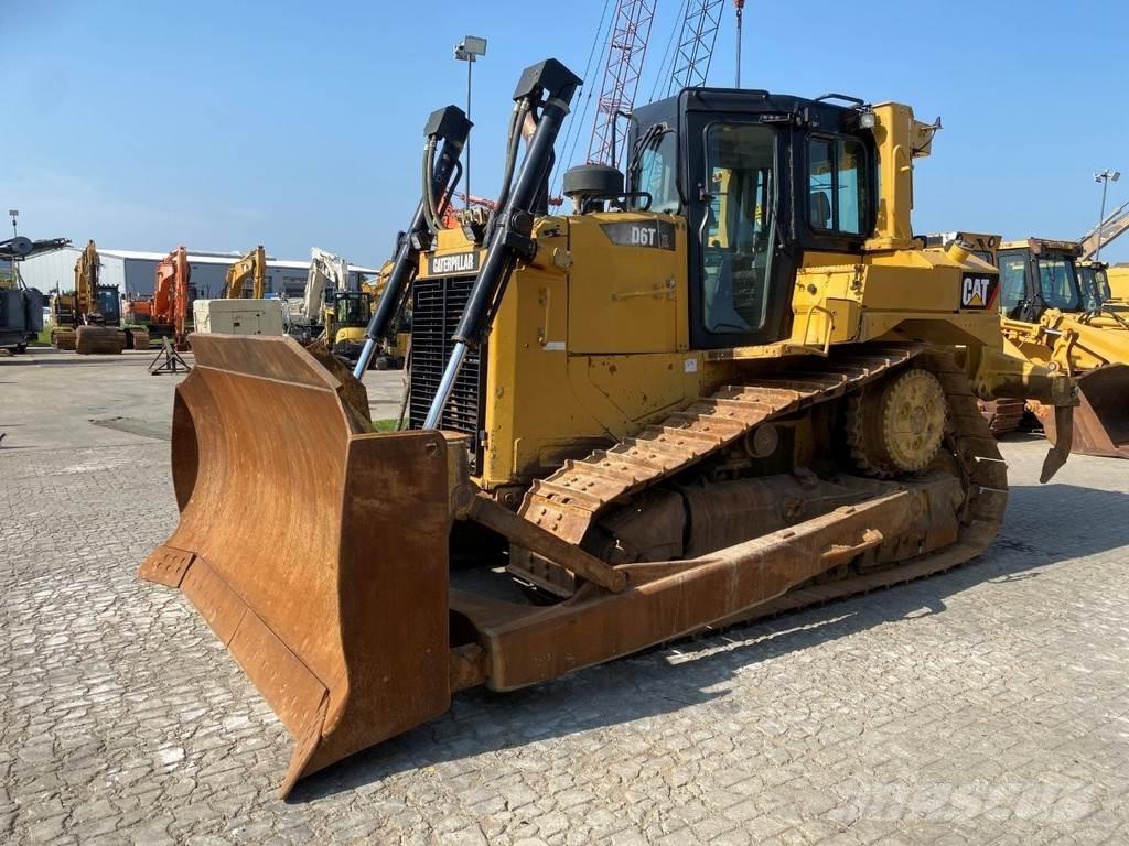 CAT D6T NVT Bouteurs sur chenilles
