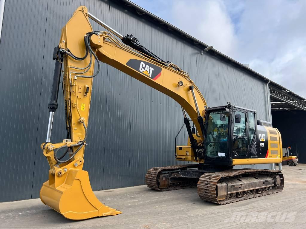 CAT 323F L Pelle sur chenilles
