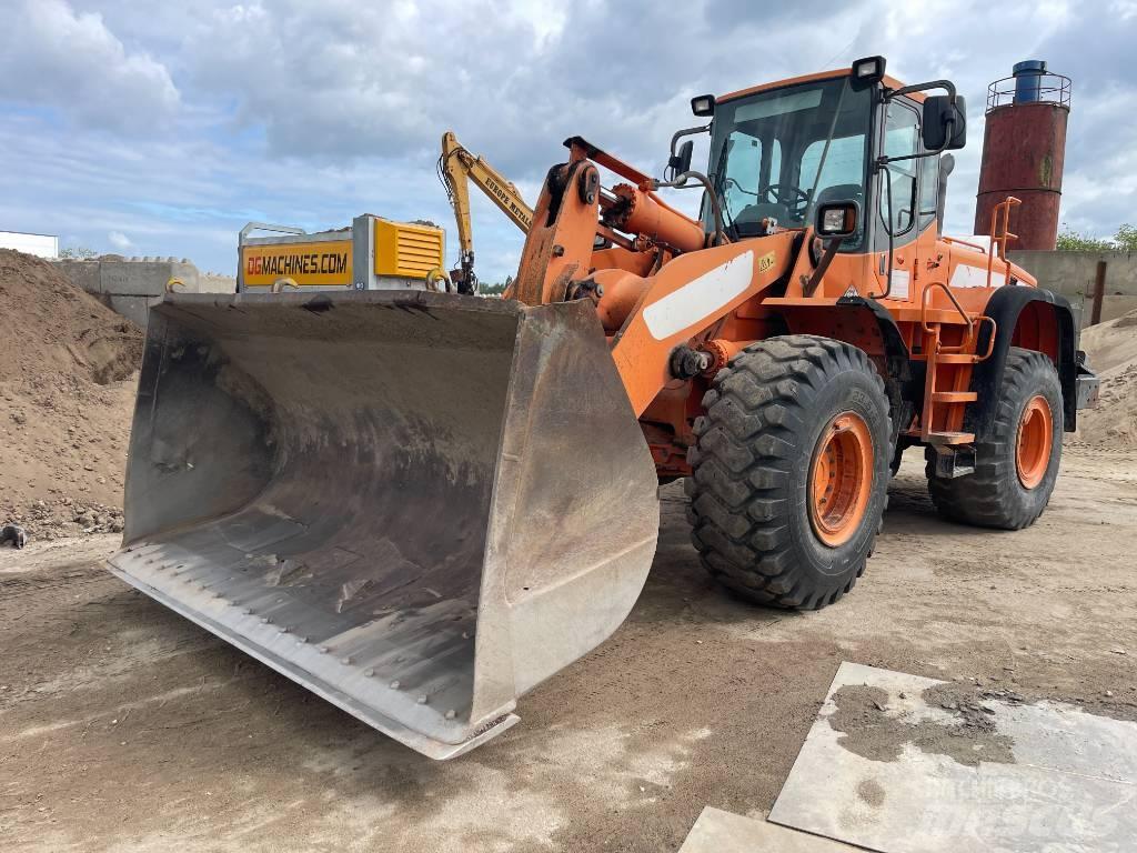 Doosan DL 350 Chargeuse sur pneus