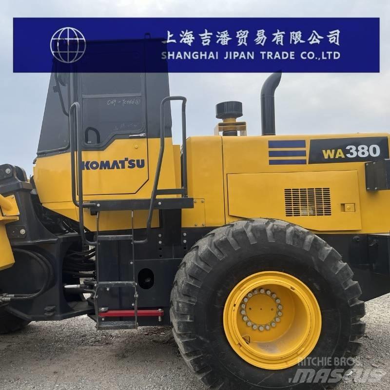 Komatsu WA 380 Chargeuse sur pneus