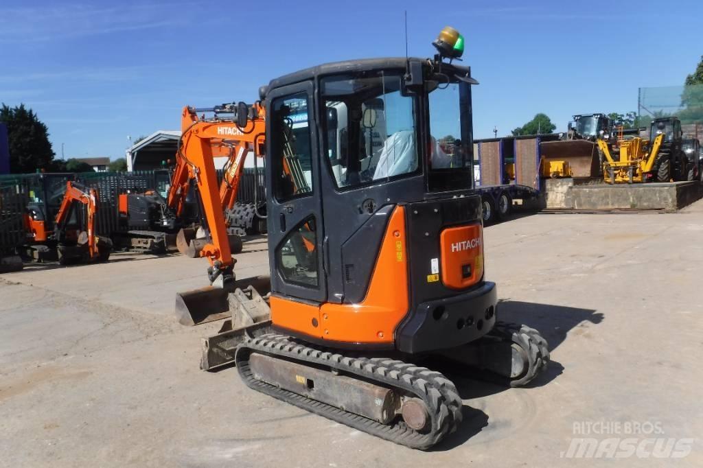 Hitachi ZX 33 U-5A Mini pelle < 7t