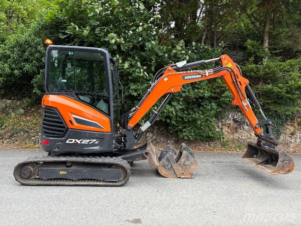 Doosan DX 27 Z Mini pelle < 7t