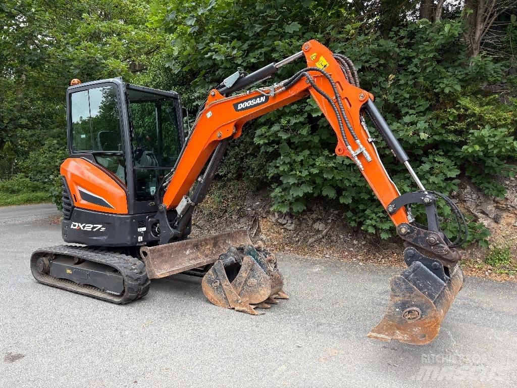 Doosan DX 27 Z Mini pelle < 7t