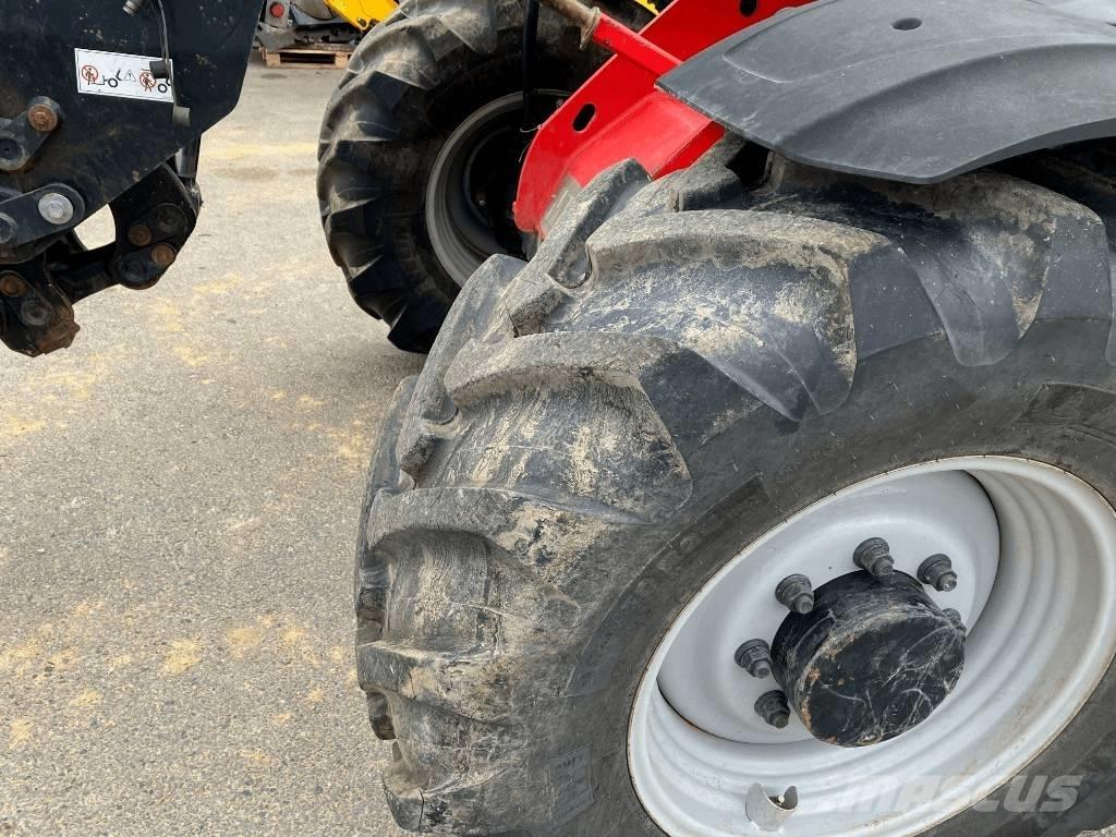 Manitou 841-145 PS + Tracteur