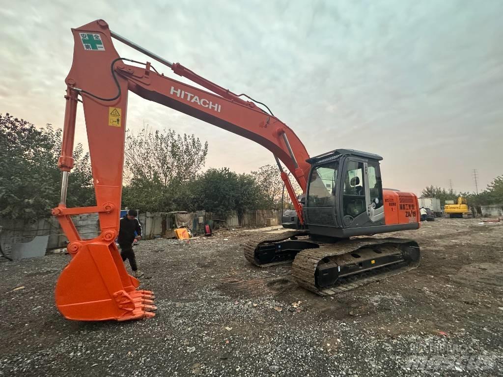 Hitachi ZX 200 Pelle sur chenilles