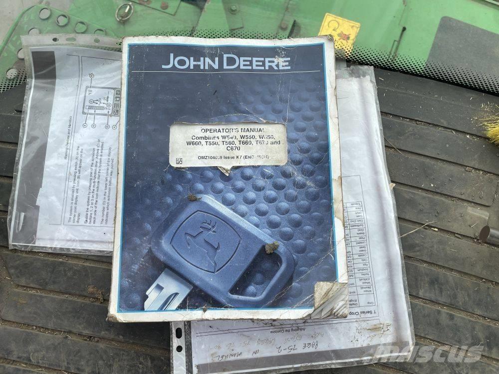 John Deere T 550 Moissonneuse batteuse
