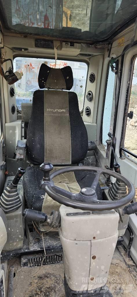 Hyundai 140W-7 Pelle sur pneus