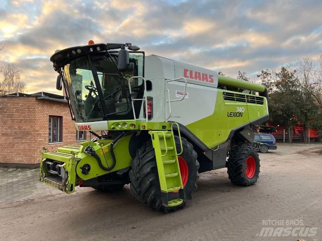 CLAAS 740 Moissonneuse batteuse