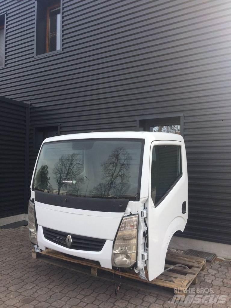 Renault Maxity Cabines