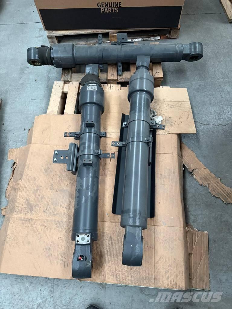 Develon DX 100 W-7 Pelle sur pneus