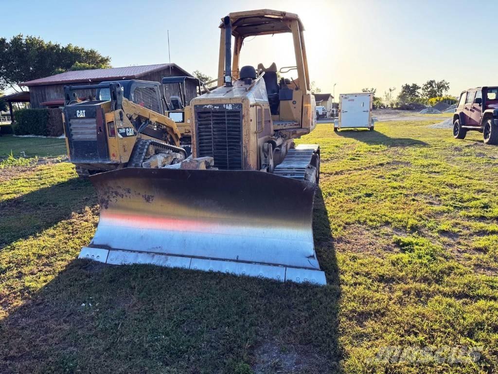 CAT D 3 G Bouteurs sur chenilles