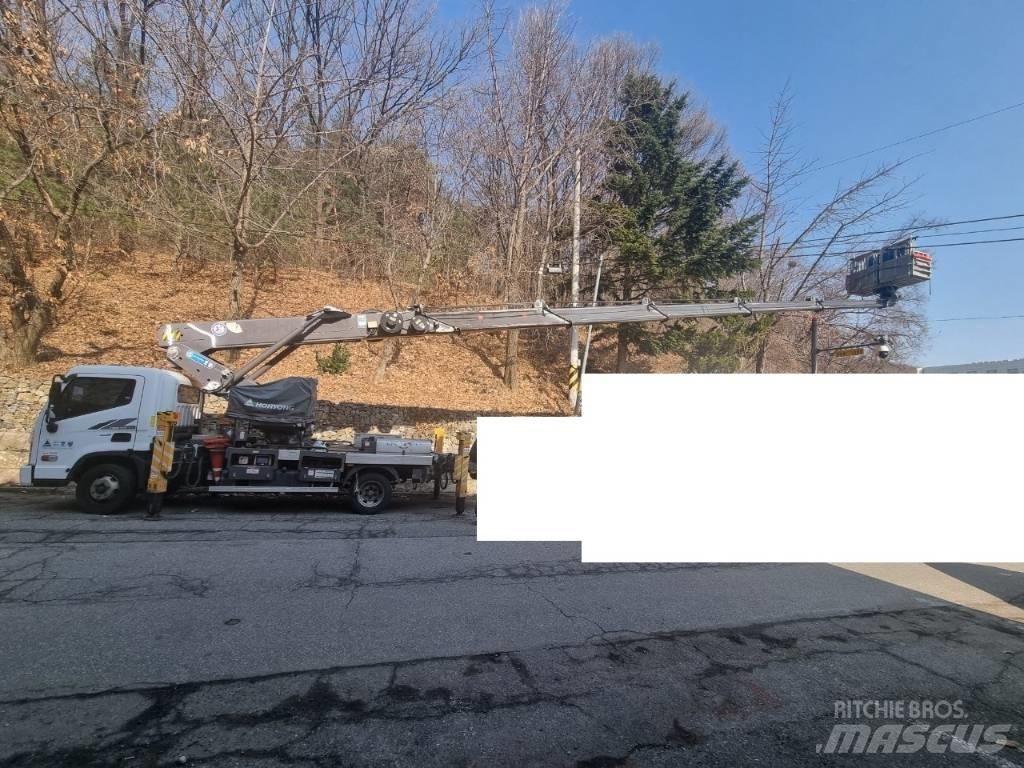 Horyong SKY300 Camion nacelle
