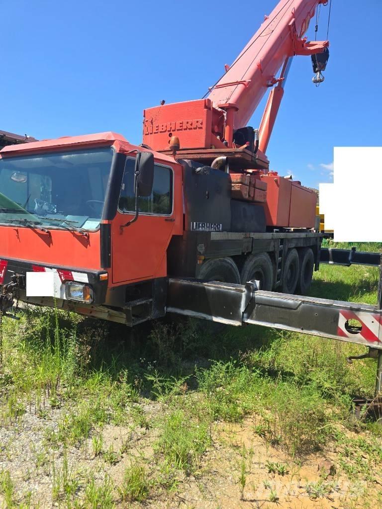 Liebherr LTM 1090-2 Grues tout terrain