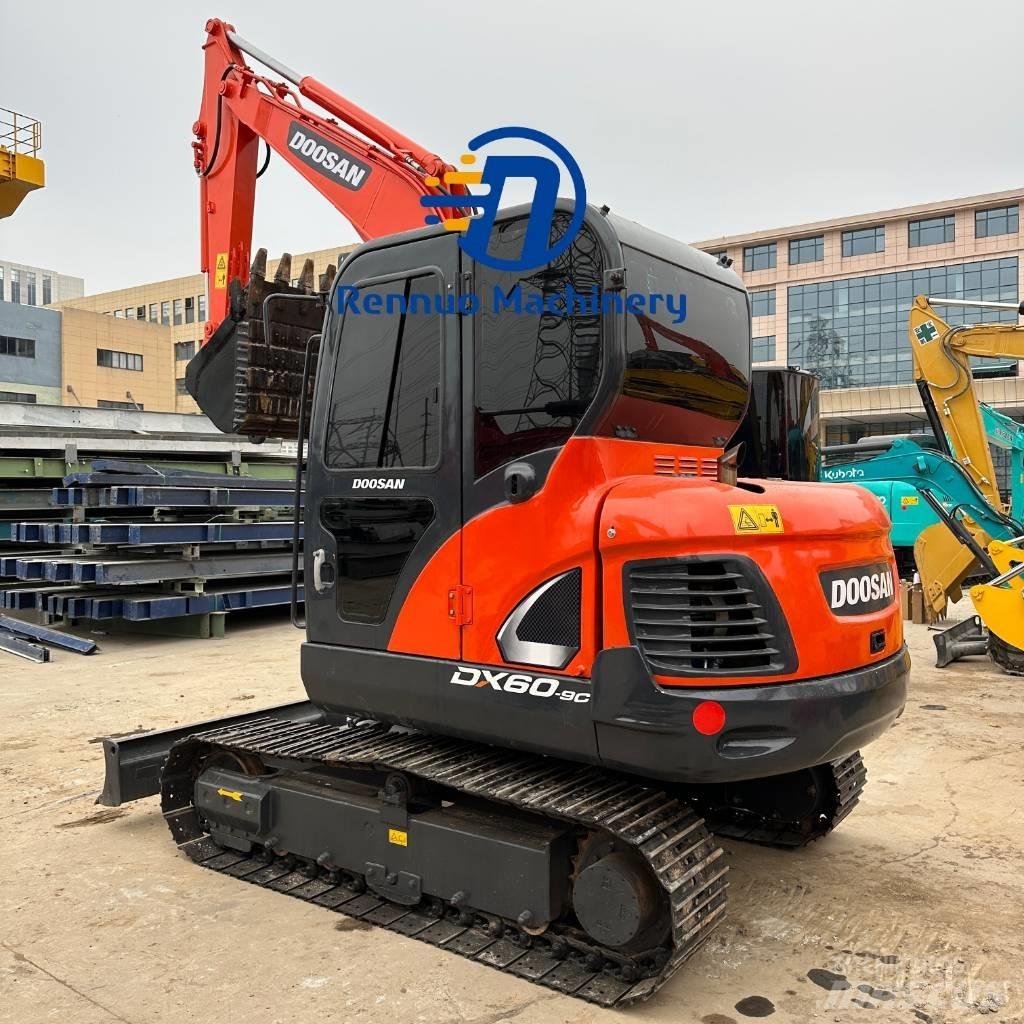 Doosan DX 60 Mini pelle < 7t