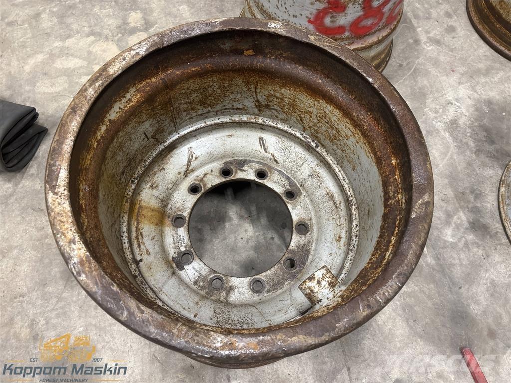 Valmet 860 24x26,5 Pneus, roues et jantes