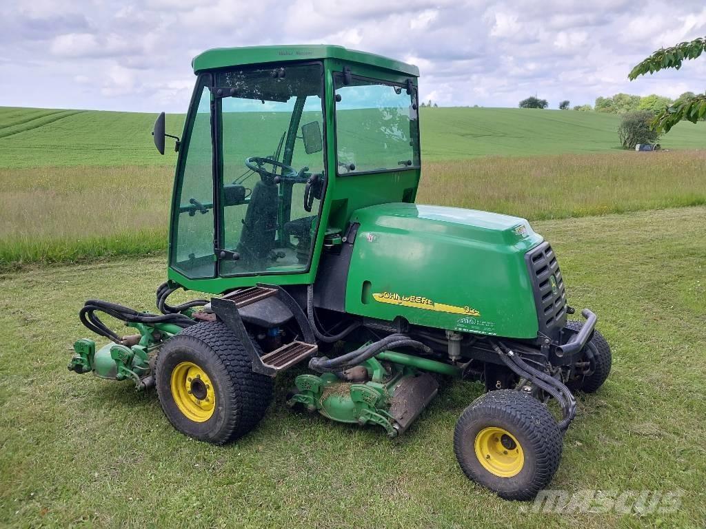 John Deere 3245 C Tondeuses pour fairway