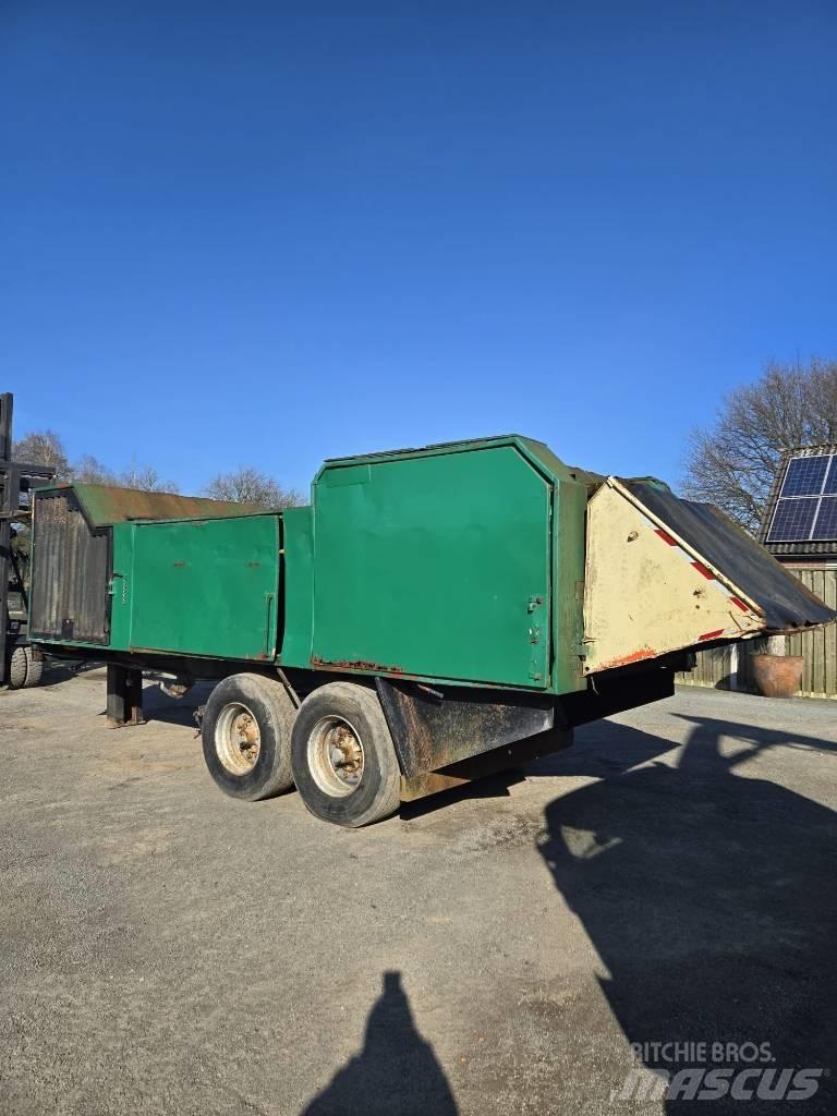 Doppstadt AK 330 Broyeur à déchets