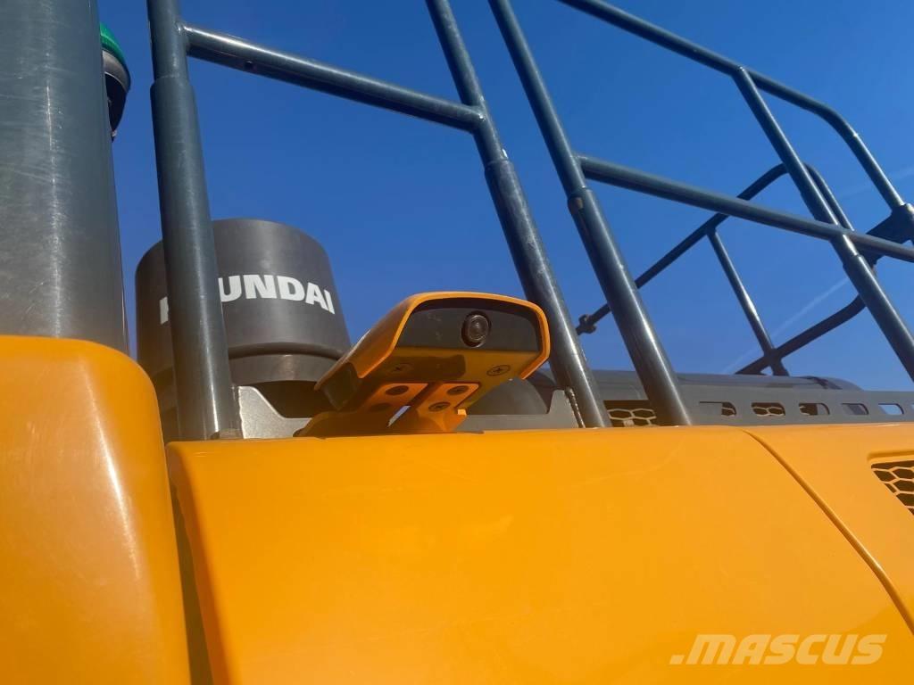 Hyundai HX220L Pelle sur chenilles